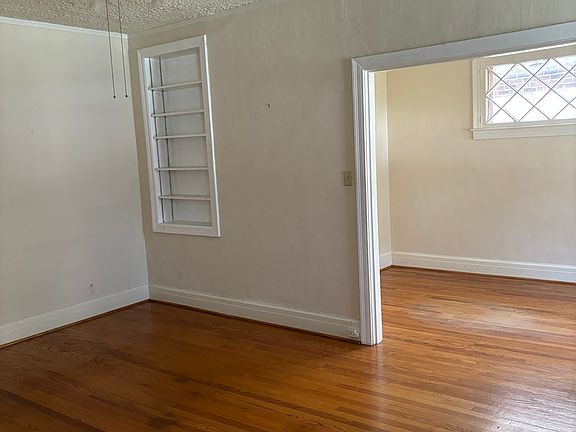 2nd image of 111 Cherokee Rd APT 1