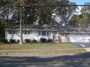 60 Charnes Dr, East Haven, CT 06513