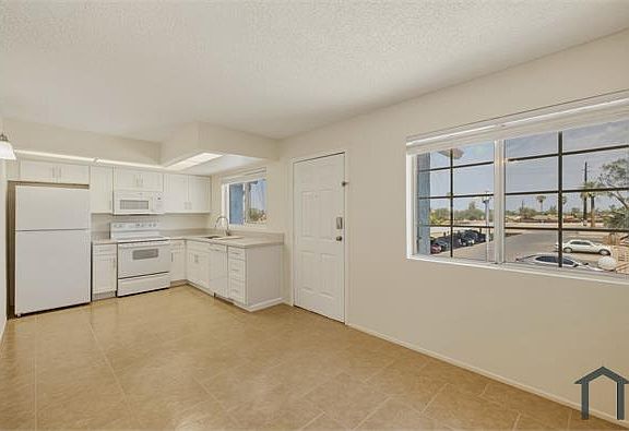 3rd image of 45 N Phyllis APT 208