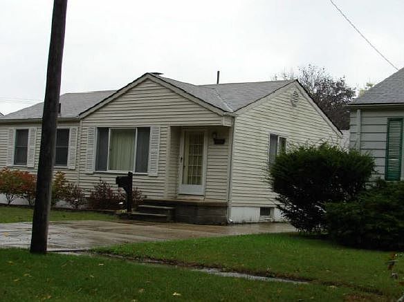 1st image of 1454 W River Park Dr