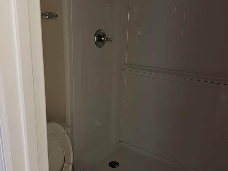 106 Neva Ave — Photo 5