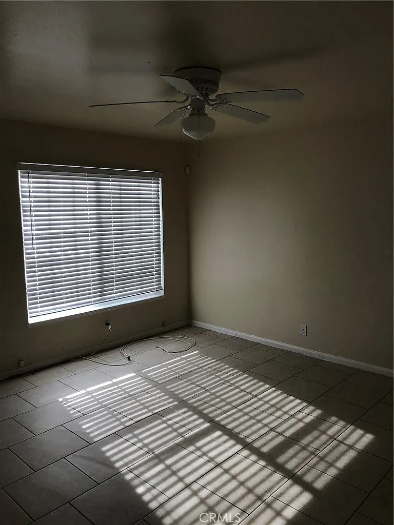2 bed, 1400 sqft, $1,375 — Photo 3