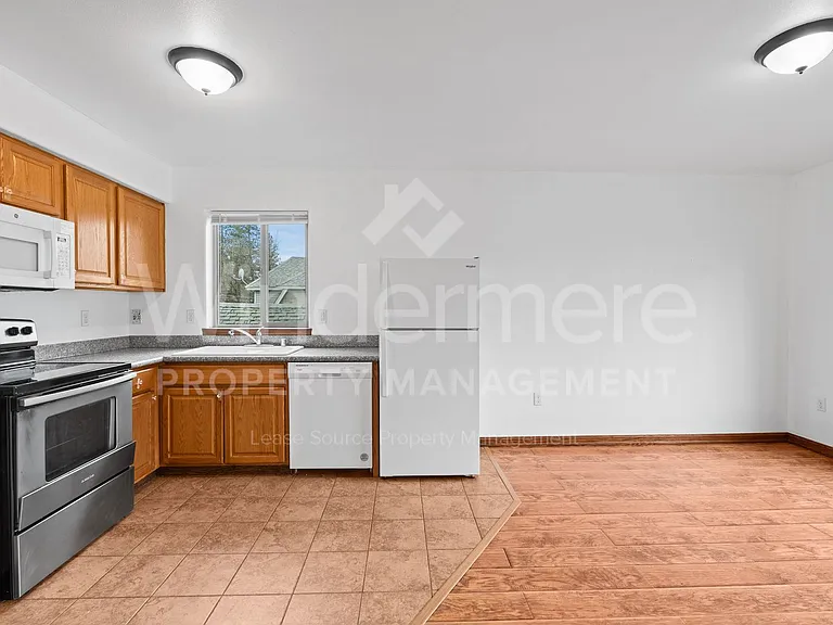 1816 W 7th Ave — Photo 21