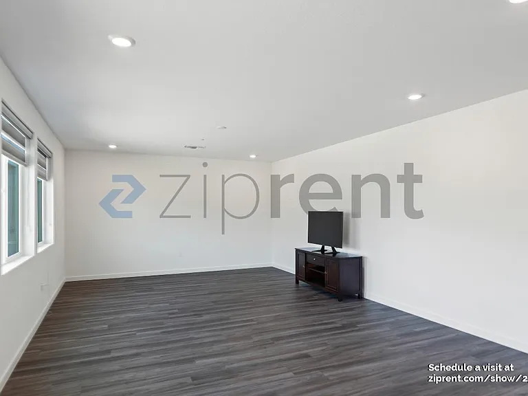 994 Pipit St — Photo 5