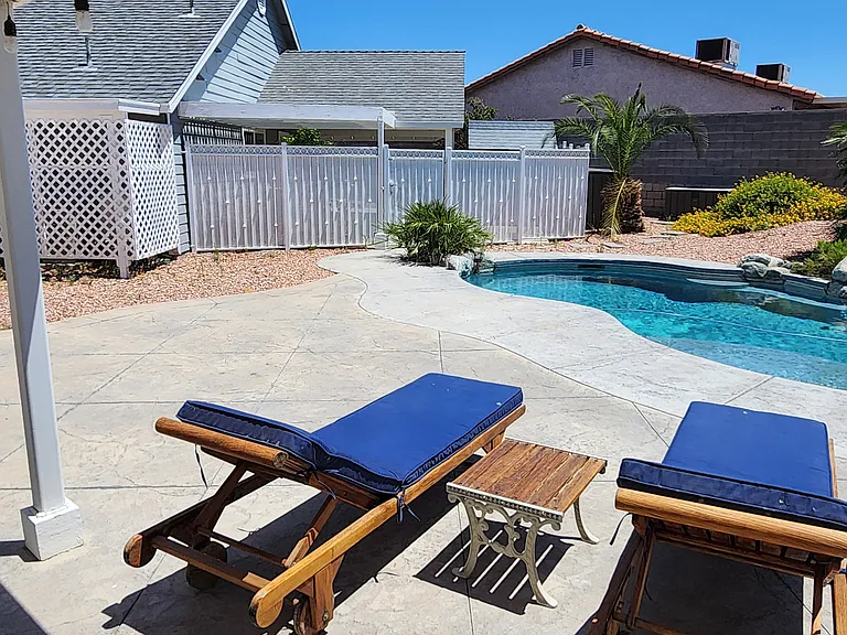 318 Fife St — Photo 37