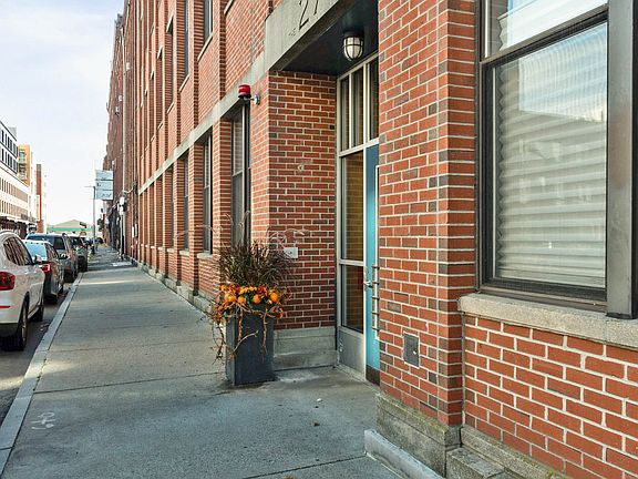 2nd image of 27 Wareham St APT 203