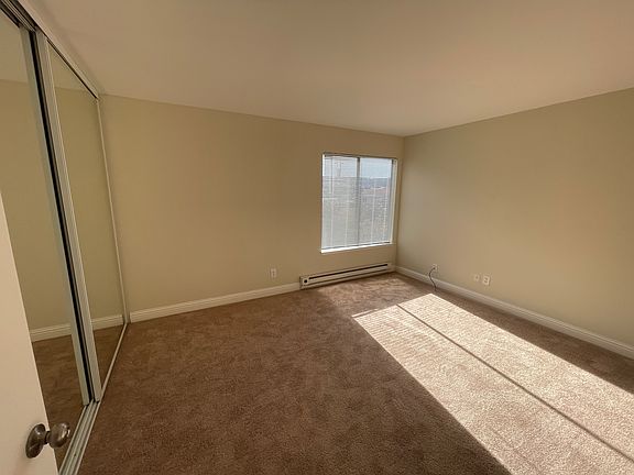 5th image of 477 Baden Ave #7