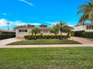 4816 Lincoln St, Hollywood, FL 33021