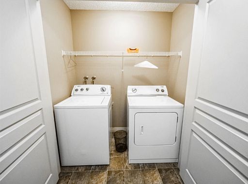5th image of 72 Napoleon Cres