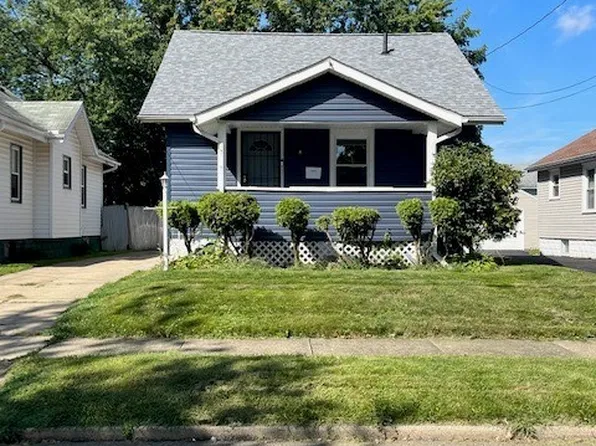 1094 Neptune Ave, Akron, OH 44301