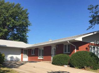 513 Spruce St, Wilton, IA 52778