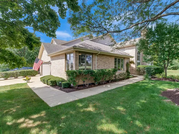 38 Lahinch Dr, Lemont, IL 60439