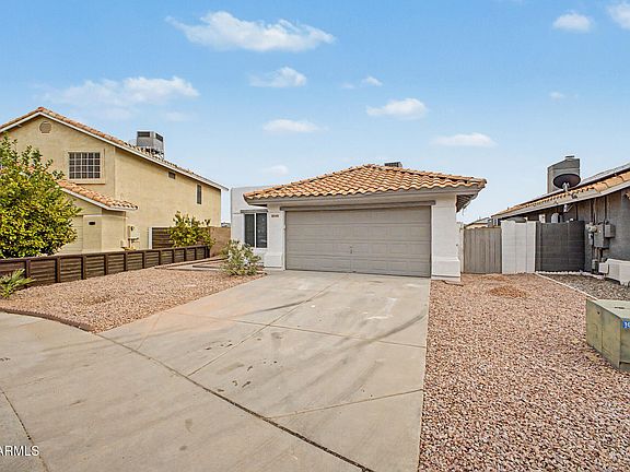 3rd image of 15605 W MAGNOLIA Street