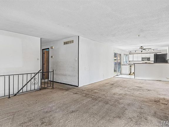 5th image of 7016 Shelton Ct