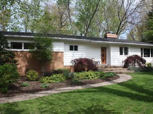 316 Asbury Rd, Akron, OH 44333