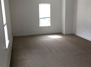 189 Lawrence St APT 2, Fall River, MA 02721