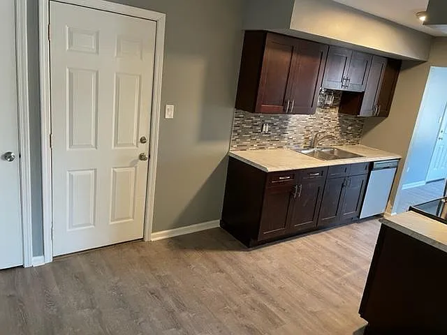 642 Melrose Ln #1 — Photo 15