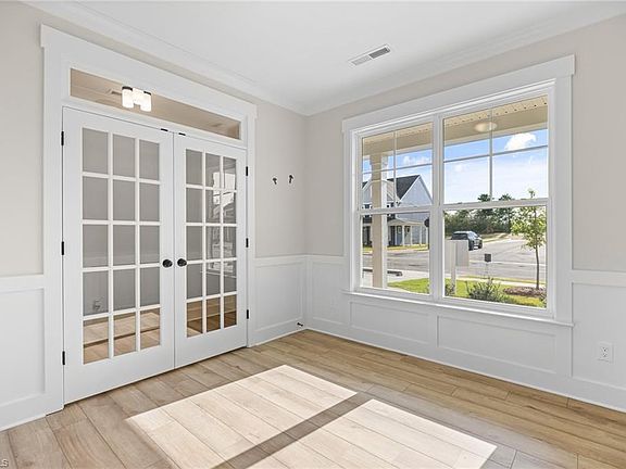 7th image of this home