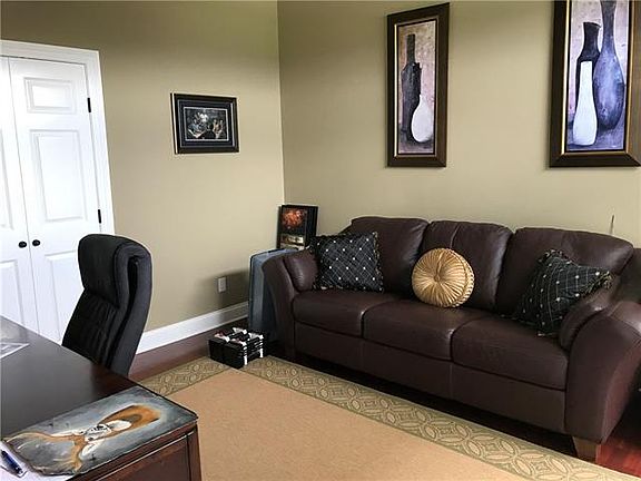 2nd image of 3217 Coulon Dr