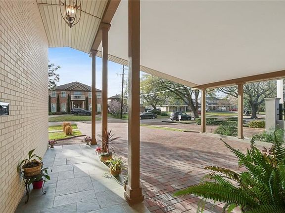 3rd image of 5839 Bellaire Dr