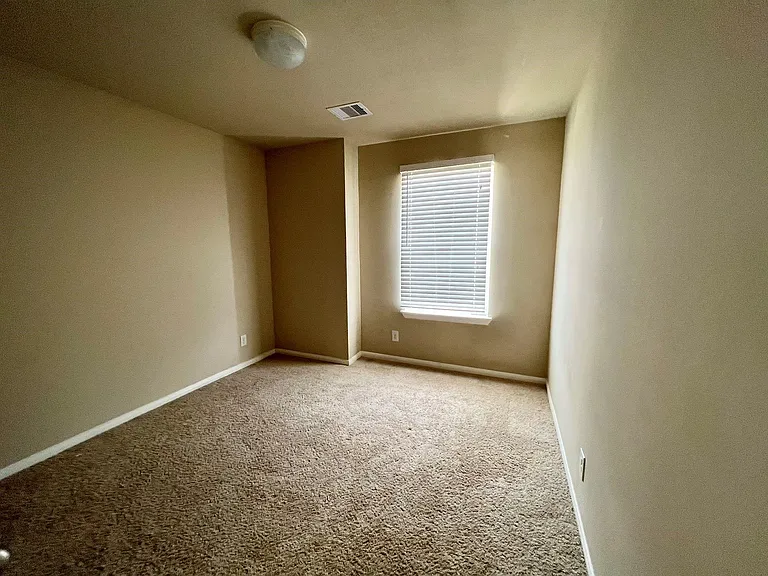 10831 Woodwind Shadows Dr — Photo 23