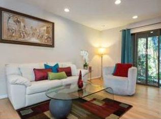 20812 4th St APT 25, Saratoga, CA 95070