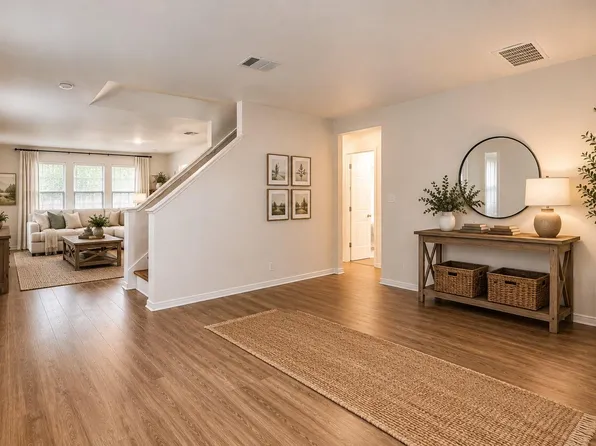 216 Capistrano Dr, San Marcos, TX 78666