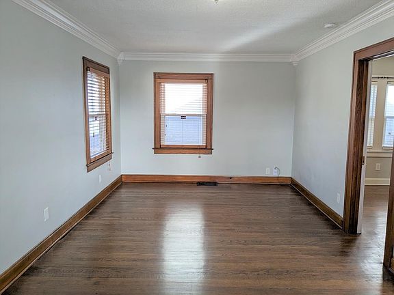 5th image of 347 Lawn Ave #347LA