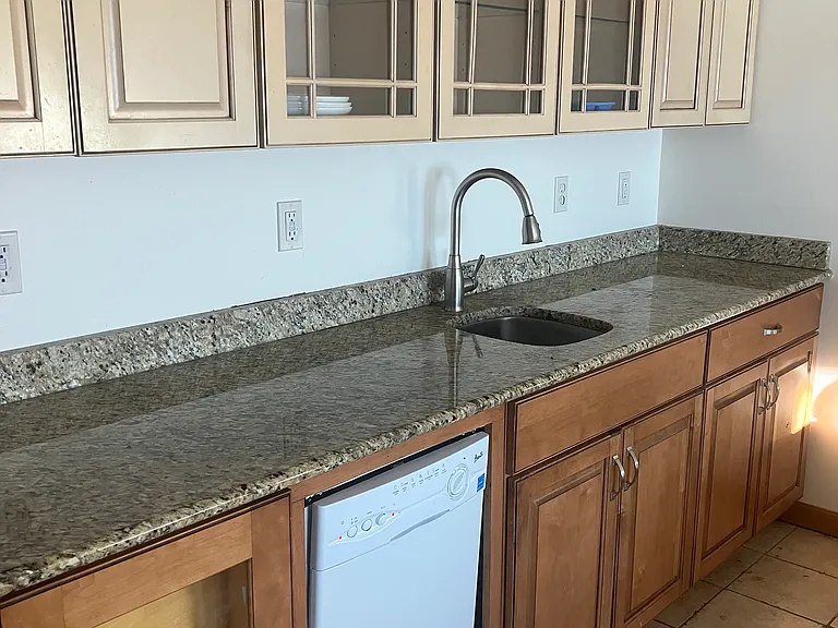 4455 N Shore Dr — Photo 3