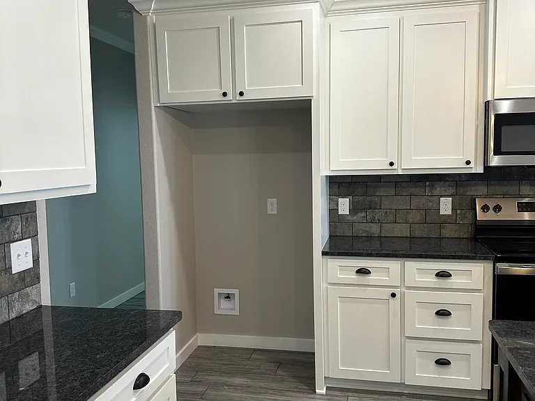 4034 Ruth Ln — Photo 6