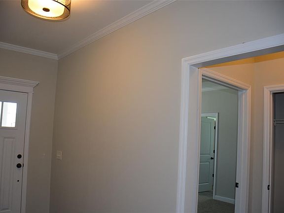 2nd image of 662 Valley Stream Dr