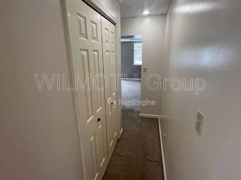 108 W Walnut St — Photo 7