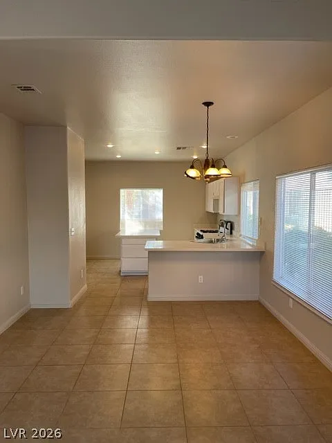 3 bed, 2.5 bath, 1564 sqft, $2,350 — Photo 2