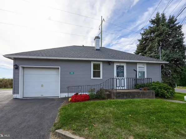68 Horseshoe Rd, Leola, PA 17540