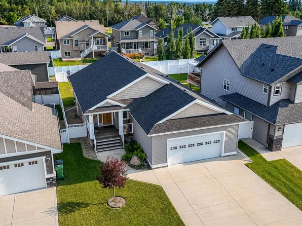 3903 N 49th Ave, Ponoka, AB T4J 0B6