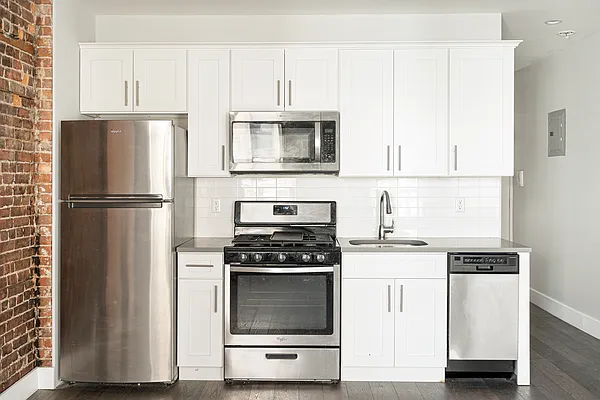 Rented by Compass | media 10