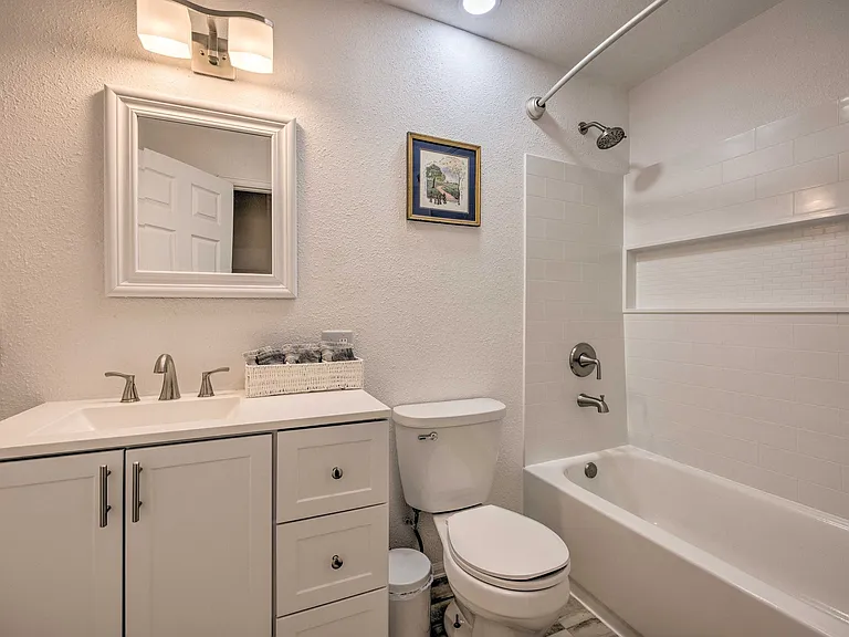1005 N Baldwin St — Photo 19