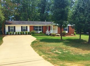 414 Lanewood Dr, Greenville, SC 29607
