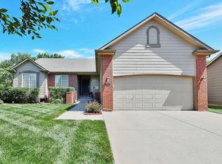 1832 E Wyndham Rd, Wichita, KS 67219