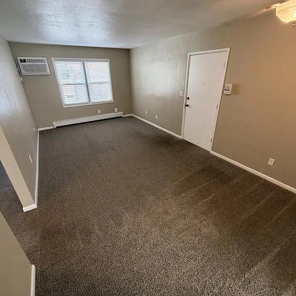 66 Washington Blvd #4 — Photo 4
