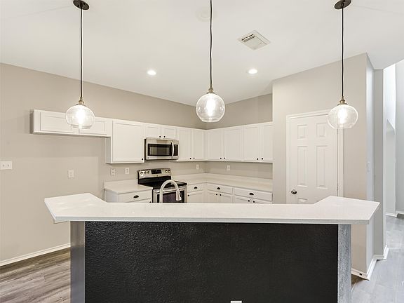 3rd image of 2064 Forest Meadow Dr