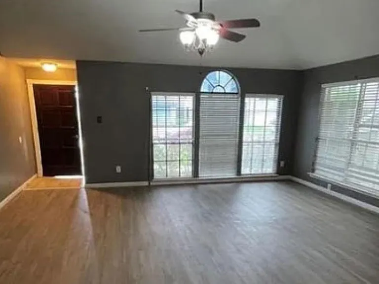 2025 Sandy Knoll Dr — Photo 5