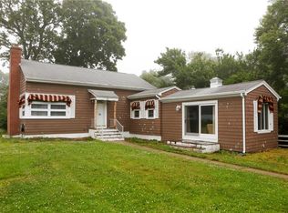 111 Angell Rd, Narragansett, RI 02882