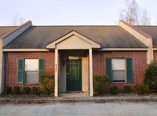 8942 Pecan Tree Dr, Baton Rouge, LA 70810