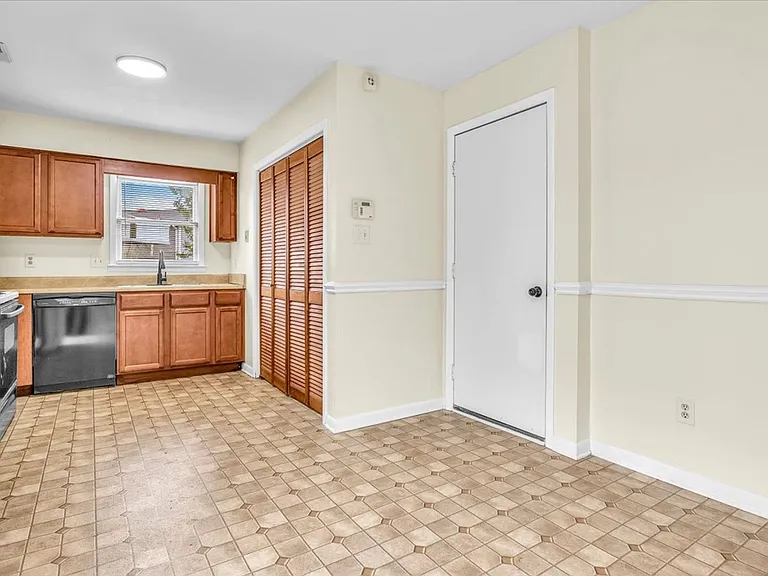 1019 Blue Leaf Pl — Photo 8