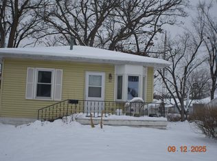 912 Hayes Ave, South Beloit, IL 61080