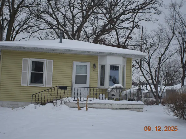 912 Hayes Ave, South Beloit, IL 61080