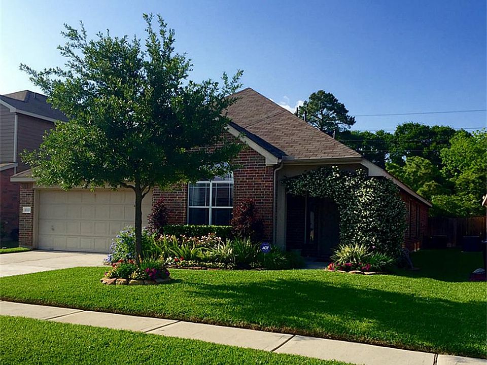 2nd image of 10110 Taylor Springs Ln