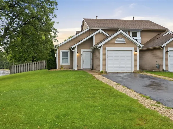369 Trailside Ct, Carol Stream, IL 60188