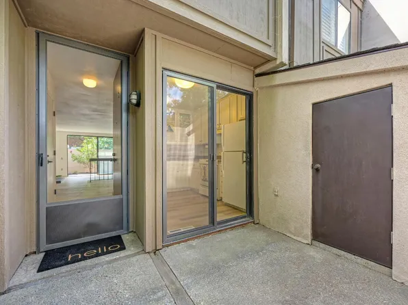 891 Woodside Ln E Unit 2, Sacramento, CA 95825